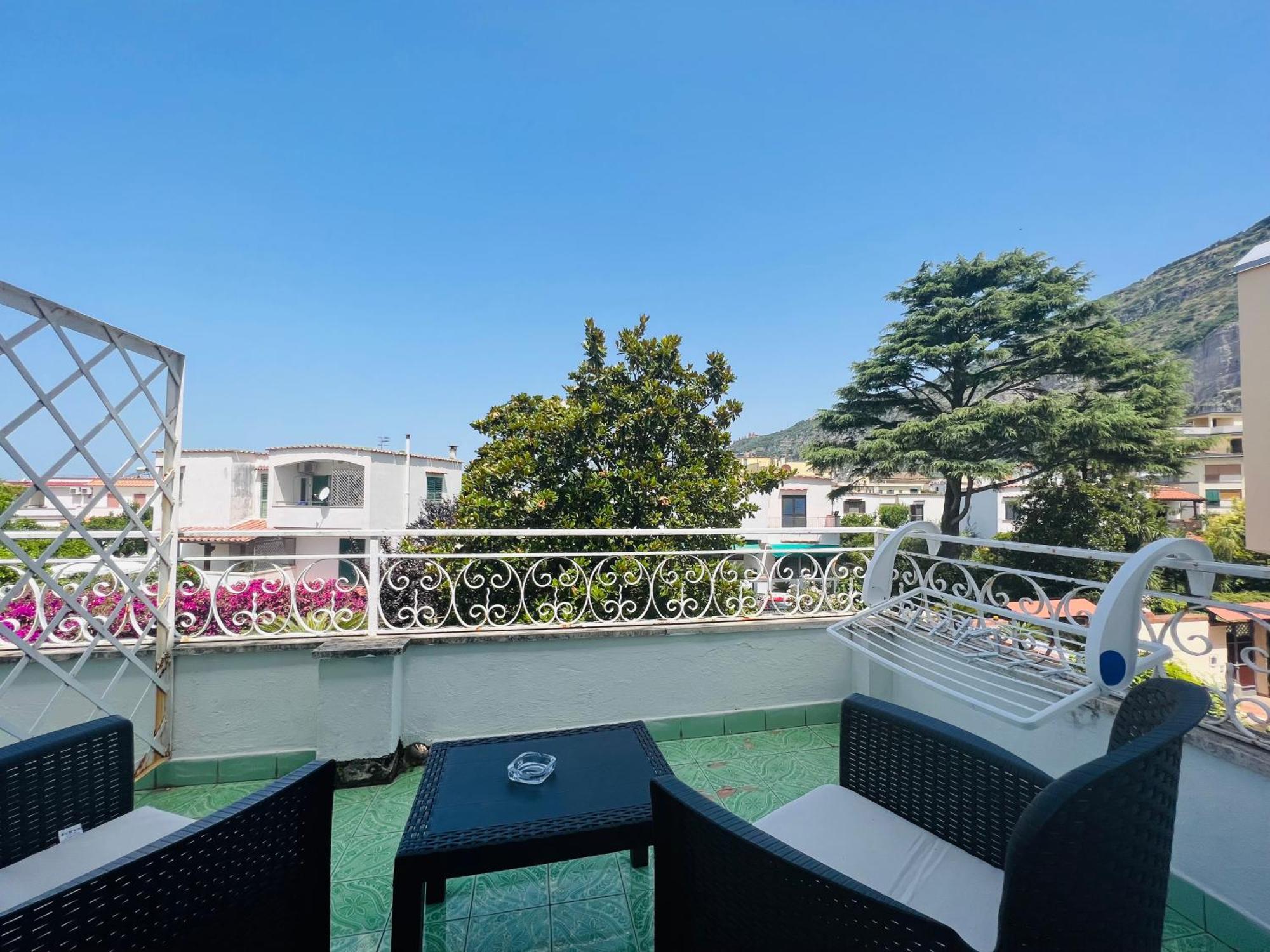 Yourhome - Villa Sorrento Мета Экстерьер фото